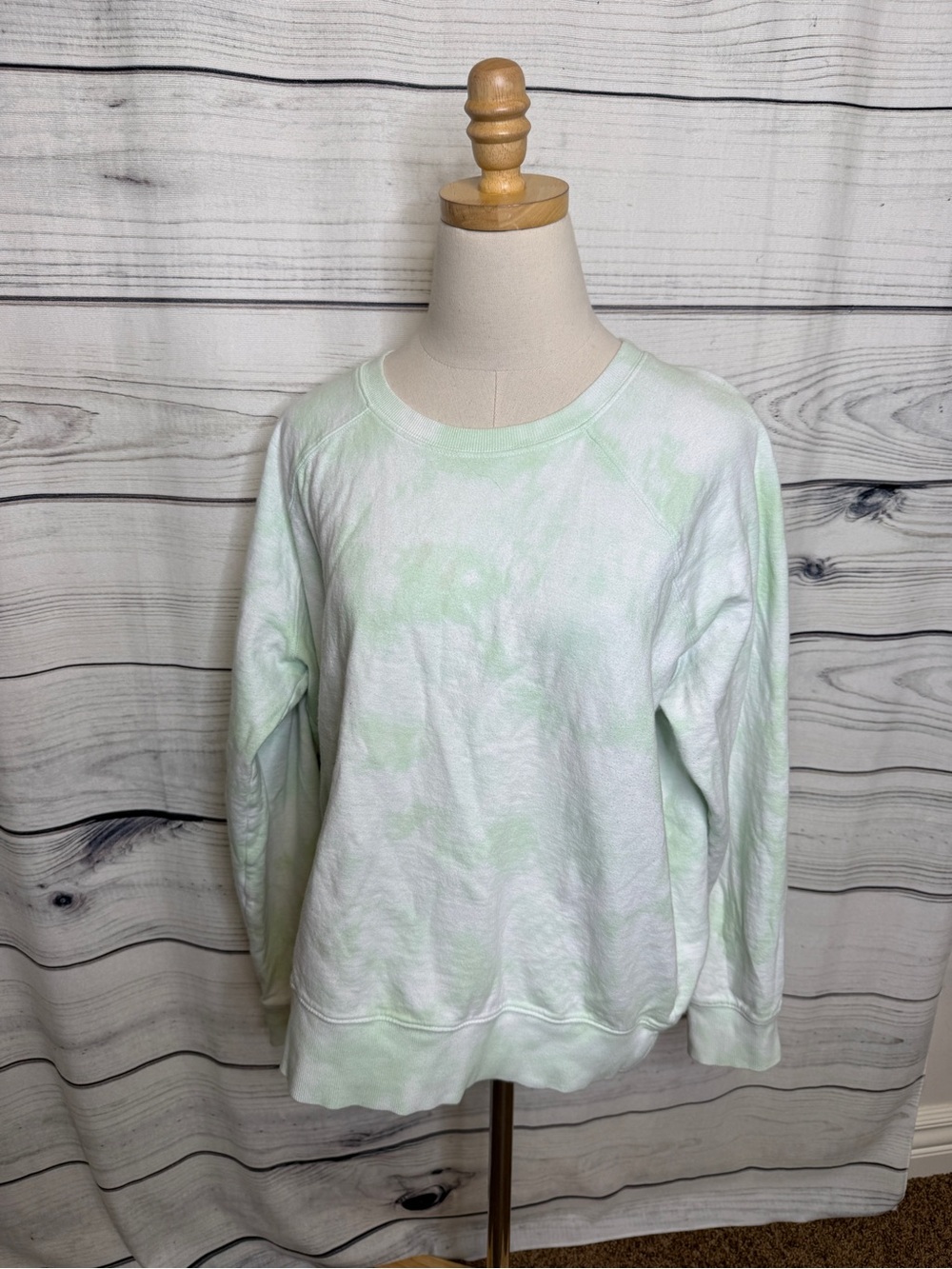 Athleta Mint Green Tie-Dye Crewneck Sweatshirt